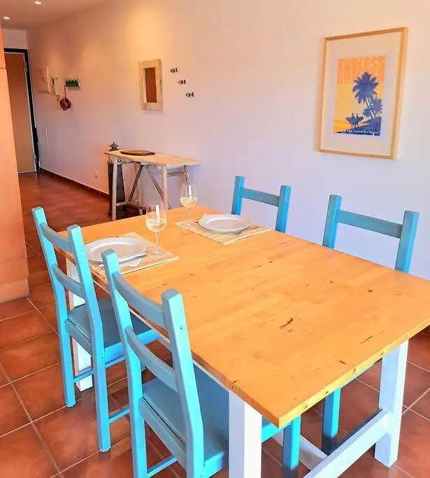 Relax And Unwind : Pool, Garden, Beach & City Lagos Apartman